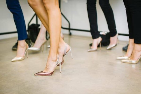 Comment choisir la couleur de ses chaussures en fonction de ses pierres précieuses ?